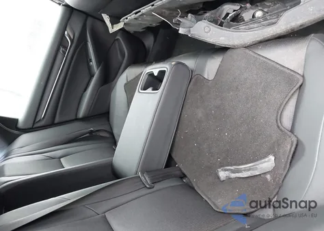 2021 Honda Accord Touring 1.5T z USA, uszkodzony, nr VIN 1HGCV1F90MA800325